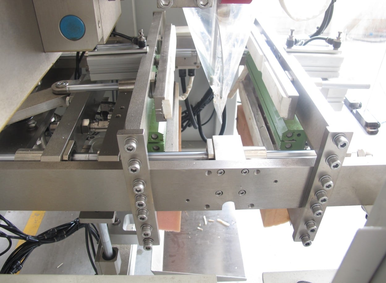 cut system of packing machine