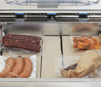 emballage sous vide pour saucisses